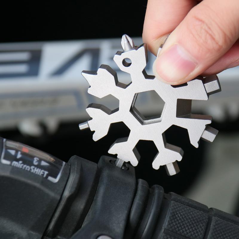 18-in-1 Snowflake Multi-Tool